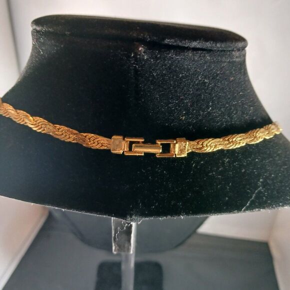 Vintage 80's Gold Tone Long Chain Thick Necklace - Picture 4 of 11